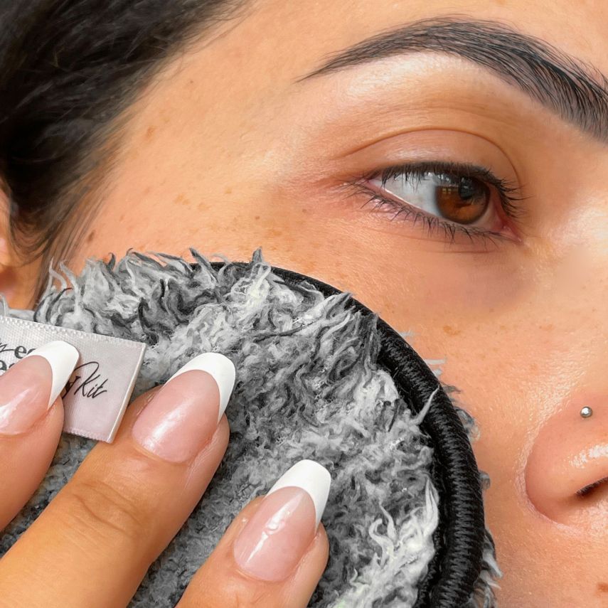 How do Eyelashes Work MODELROCK Lashes